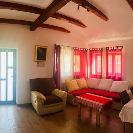 Apartmani Janja Starigrad Exterior photo