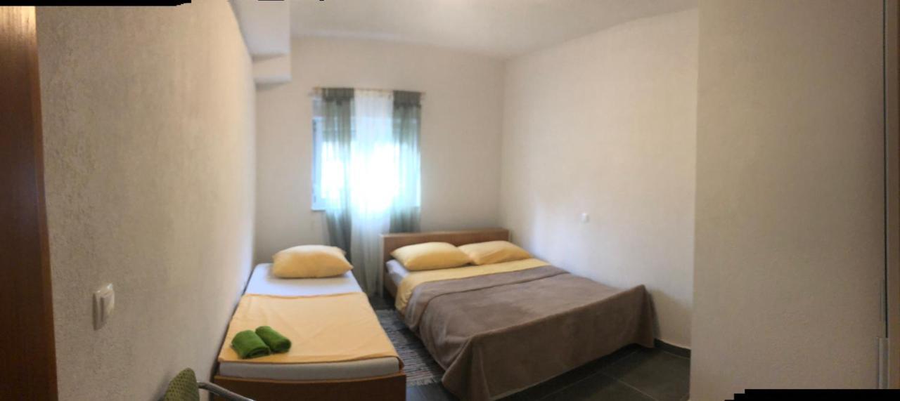 Apartmani Janja Starigrad Exterior photo