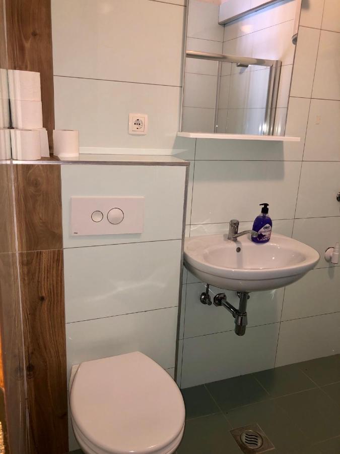 Apartmani Janja Starigrad Exterior photo