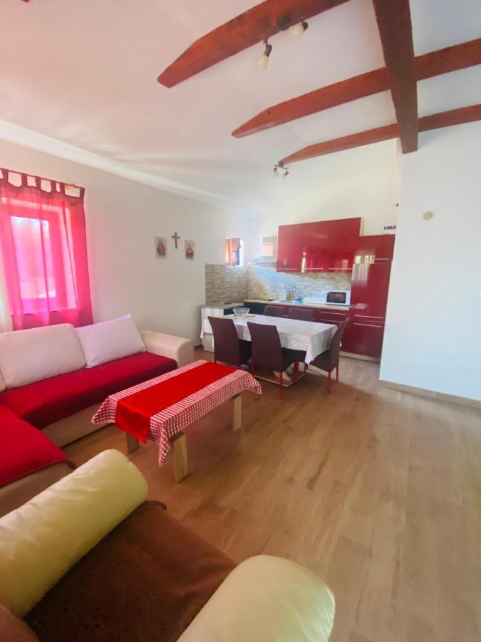 Apartmani Janja Starigrad Exterior photo