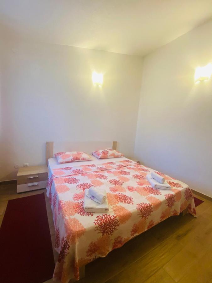 Apartmani Janja Starigrad Exterior photo